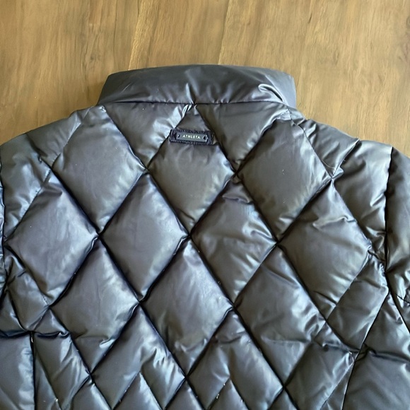 Athleta Quilted Diamond Navy Down Puffer size Small - Picture 11 of 12